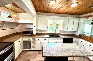 5 Washington St, Monson, MA 01057 - Photo 8