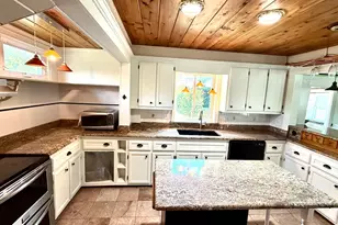 5 Washington St, Monson, MA 01057 - Photo 8