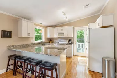 10 Railroad Ave #1, Rockport, MA 01966 - Photo 6