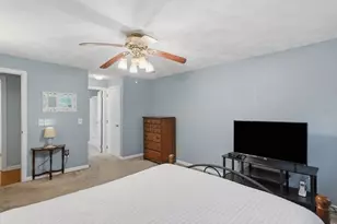 17 N Vine St, Milford, MA 01757 - Photo 32