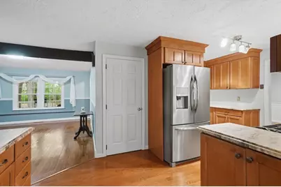 17 North Vine Street, Milford, MA 01757 - Photo 6