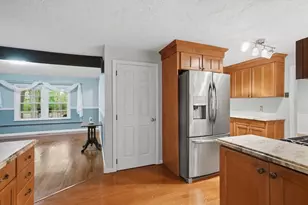 17 N Vine St, Milford, MA 01757 - Photo 6