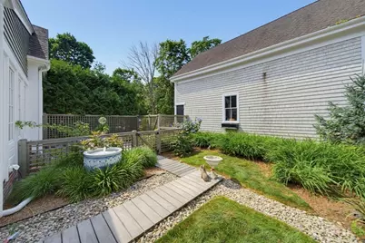 190 Mountain Ave, Pembroke, MA 02359 - Photo 28