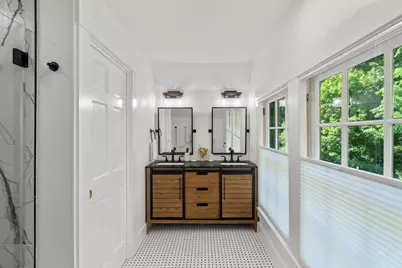 601 Walnut St, Newton, MA 02460 - Photo 16