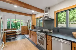601 Walnut St, Newton, MA 02460 - Photo 4