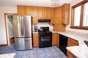 113 Mutton Ln, Weymouth, MA 02189 - Photo 8