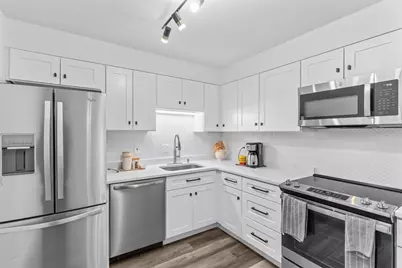 3 Summit Drive #16, Reading, MA 01876 - Photo 1