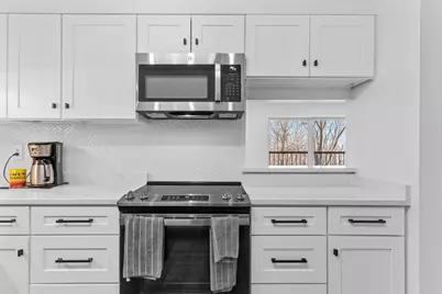 3 Summit Drive #16, Reading, MA 01876 - Photo 2