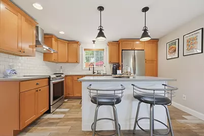 11 Vernon Pl, Seekonk, MA 02771 - Photo 10