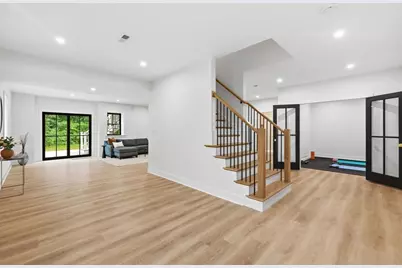 4 Eastern Ave, Burlington, MA 01803 - Photo 32