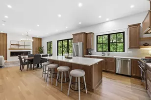 4 Eastern Ave, Burlington, MA 01803 - Photo 2