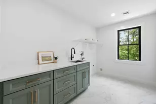 4 Eastern Ave, Burlington, MA 01803 - Photo 22