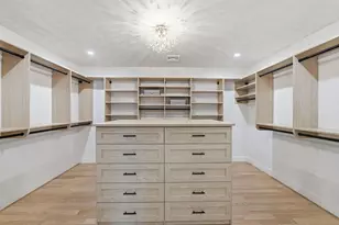 4 Eastern Ave, Burlington, MA 01803 - Photo 18