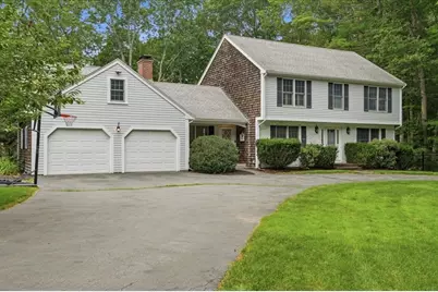 1 Boxwood Ln, Duxbury, MA 02332 - Photo 2