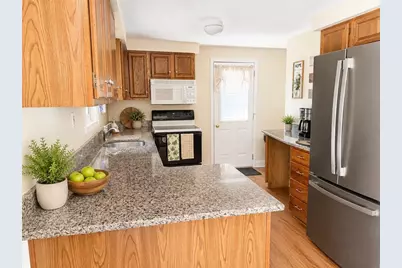 42 Deacon #42, Northborough, MA 01532 - Photo 4