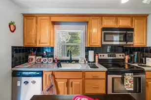65 Fowler St, Randolph, MA 02368 - Photo 4