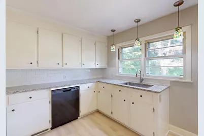 25 Montague St, Montague, MA 01376 - Photo 6