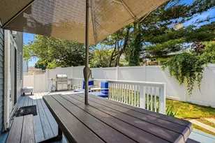 50 Floyd St, Winthrop, MA 02152 - Photo 36