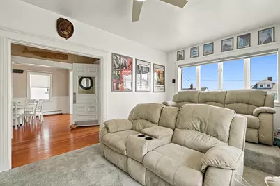 50 Floyd St, Winthrop, MA 02152 - Photo 4