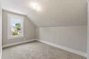 20 Carolyn St, Lowell, MA 01850 - Photo 18