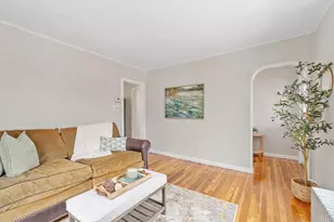 20 Carolyn St, Lowell, MA 01850 - Photo 2