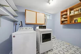 7 Hingston St, Peabody, MA 01960 - Photo 24