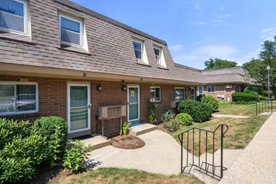 21 Walcott Valley Dr #21, Hopkinton, MA 01748 - Photo 2
