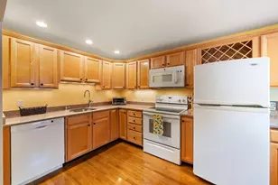 21 Walcott Valley Dr, Hopkinton, MA 01748 - Photo 4