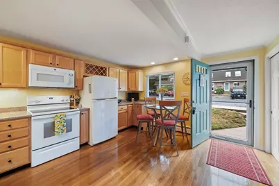 21 Walcott Valley Dr #21, Hopkinton, MA 01748 - Photo 6