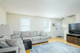 4 Crestwood Dr, Northborough, MA 01532 - Photo 8