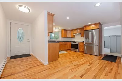 6 Hilltop Dr, Bourne, MA 02561 - Photo 10