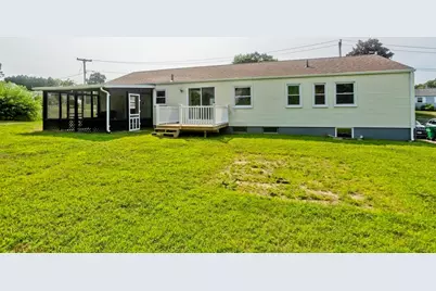 11 Mountainview St, Chicopee, MA 01020 - Photo 30