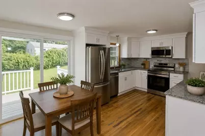 11 Mountainview St, Chicopee, MA 01020 - Photo 2