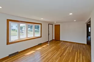 11 Mountainview St, Chicopee, MA 01020 - Photo 10
