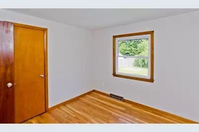 11 Mountainview St, Chicopee, MA 01020 - Photo 16