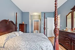 21 Hampshire Rd, Methuen, MA 01844 - Photo 14