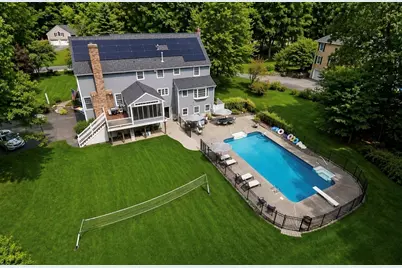 39 Spring Hill Rd, North Andover, MA 01845 - Photo 2