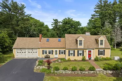 205 W Elm St, Pembroke, MA 02359 - Photo 2