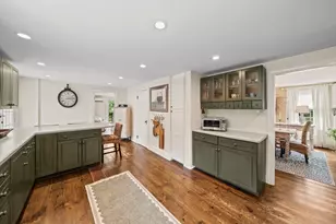 205 W Elm St, Pembroke, MA 02359 - Photo 6