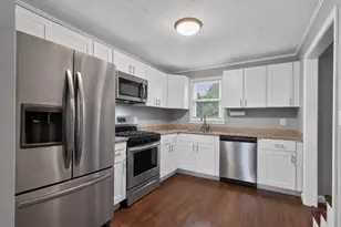 49 Liberty St, Taunton, MA 02718 - Photo 8