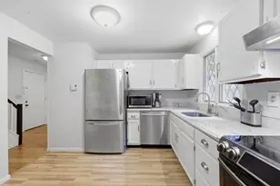 155 Porter Lake Dr, Springfield, MA 01106 - Photo 10