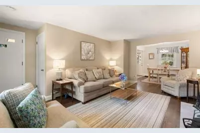 70 Montrose Ave, Wakefield, MA 01880 - Photo 8