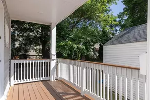 28 Beecher Pl, Newton, MA 02459 - Photo 28