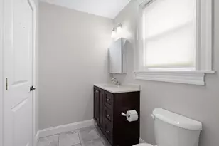 28 Beecher Pl, Newton, MA 02459 - Photo 16