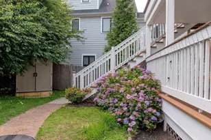 28 Beecher Pl, Newton, MA 02459 - Photo 30