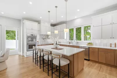 262 River St, Newton, MA 02465 - Photo 6