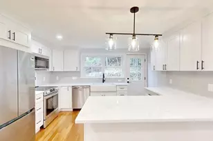 8 Reardon Rd, Hudson, MA 01749 - Photo 4
