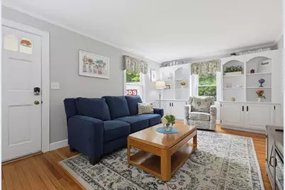 24 Oak St, Medfield, MA 02052 - Photo 4