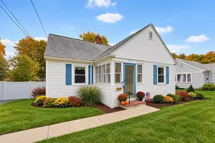24 Oak St, Medfield, MA 02052 - Photo 1