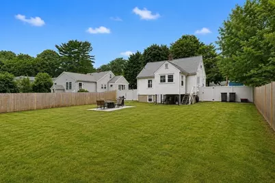 24 Oak St, Medfield, MA 02052 - Photo 30